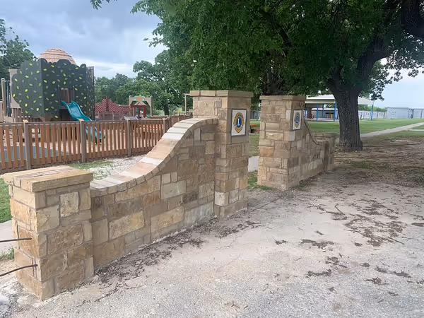 North Texas Outdoor Construction Walls 102
